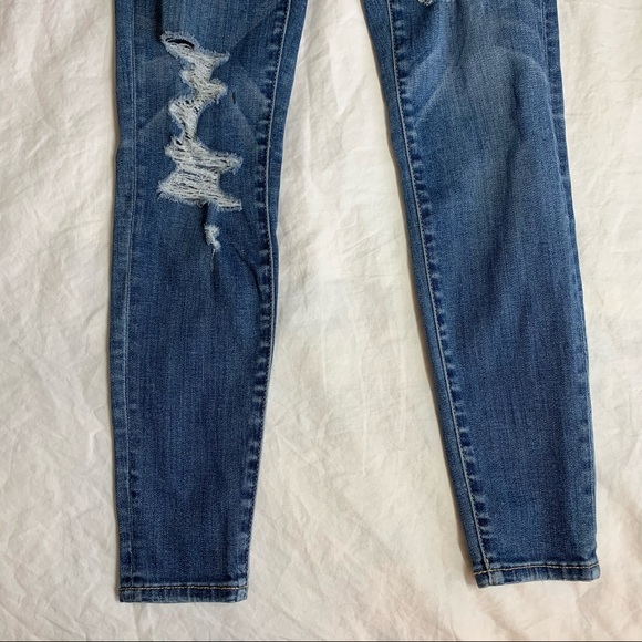 American Eagle Hi-Rise - Picture 6 of 11